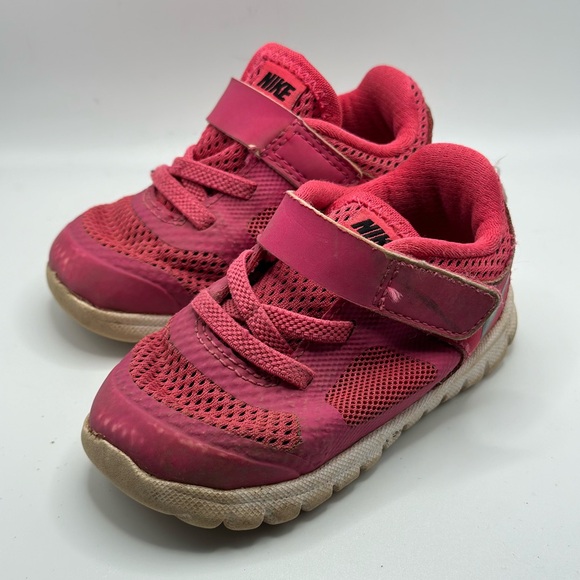 Bundle of toddler girl Nike shoes - Picture 2 of 10